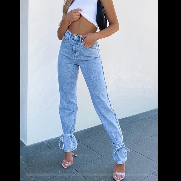 White Fox Boutique Hard To Believe Straight Leg Denim - Picture 1 of 4